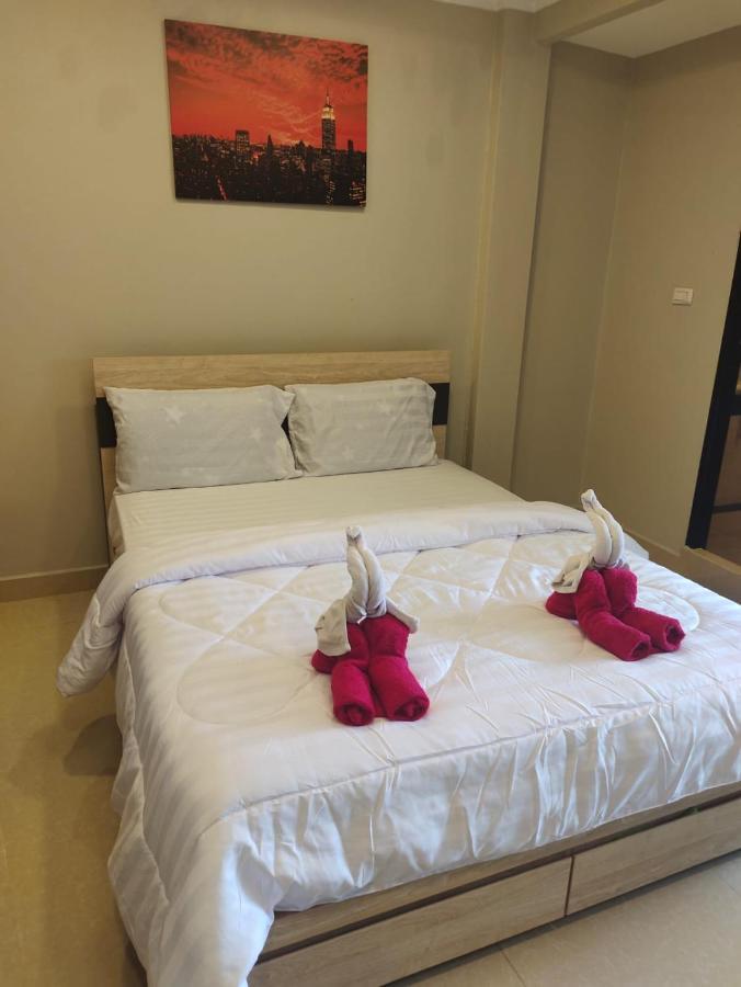 Highwood Mansion Bed and Breakfast Pattaya Buitenkant foto